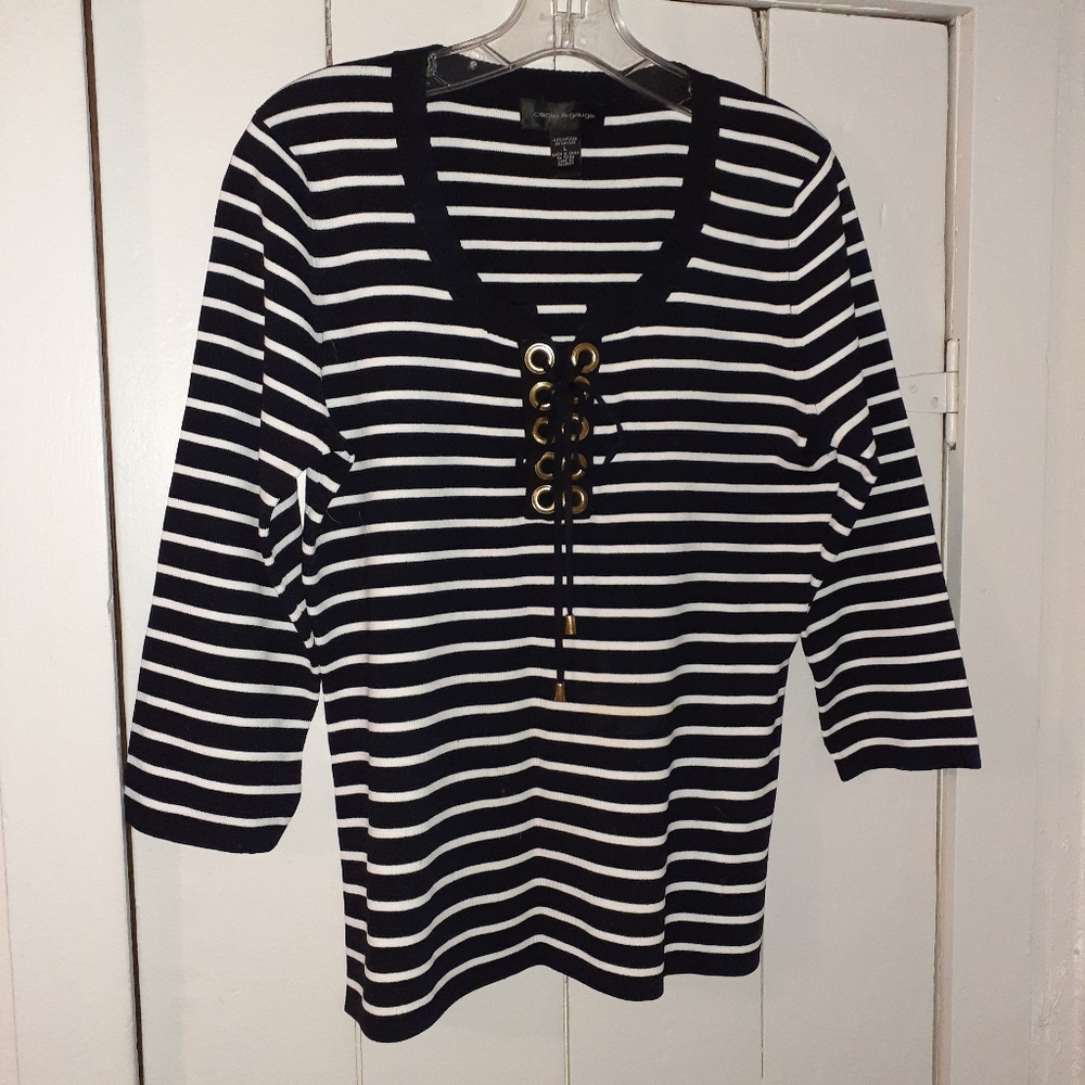 Black n White Sweater top